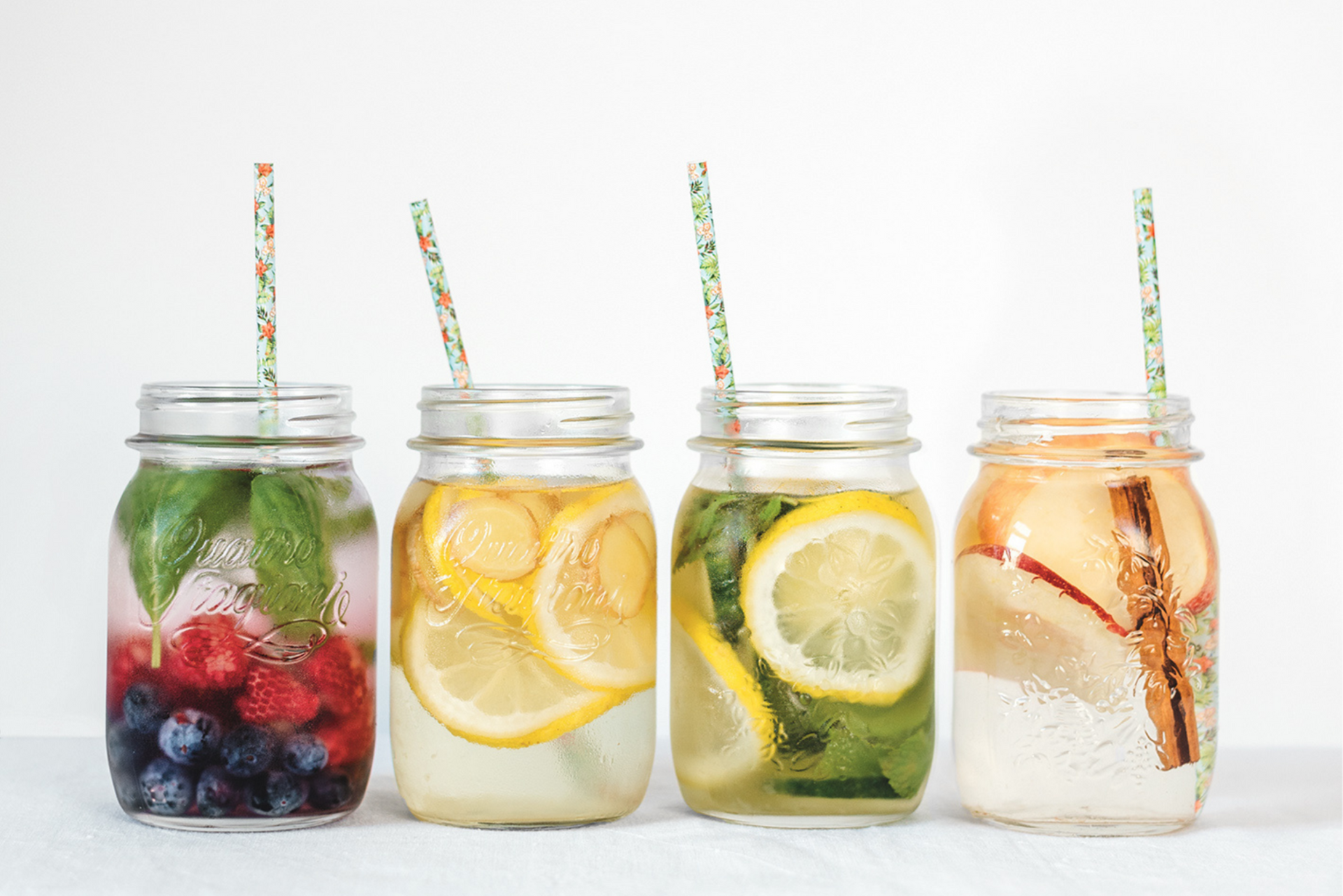 Aguas saborizadas, una alternativa sana a otras bebidas 