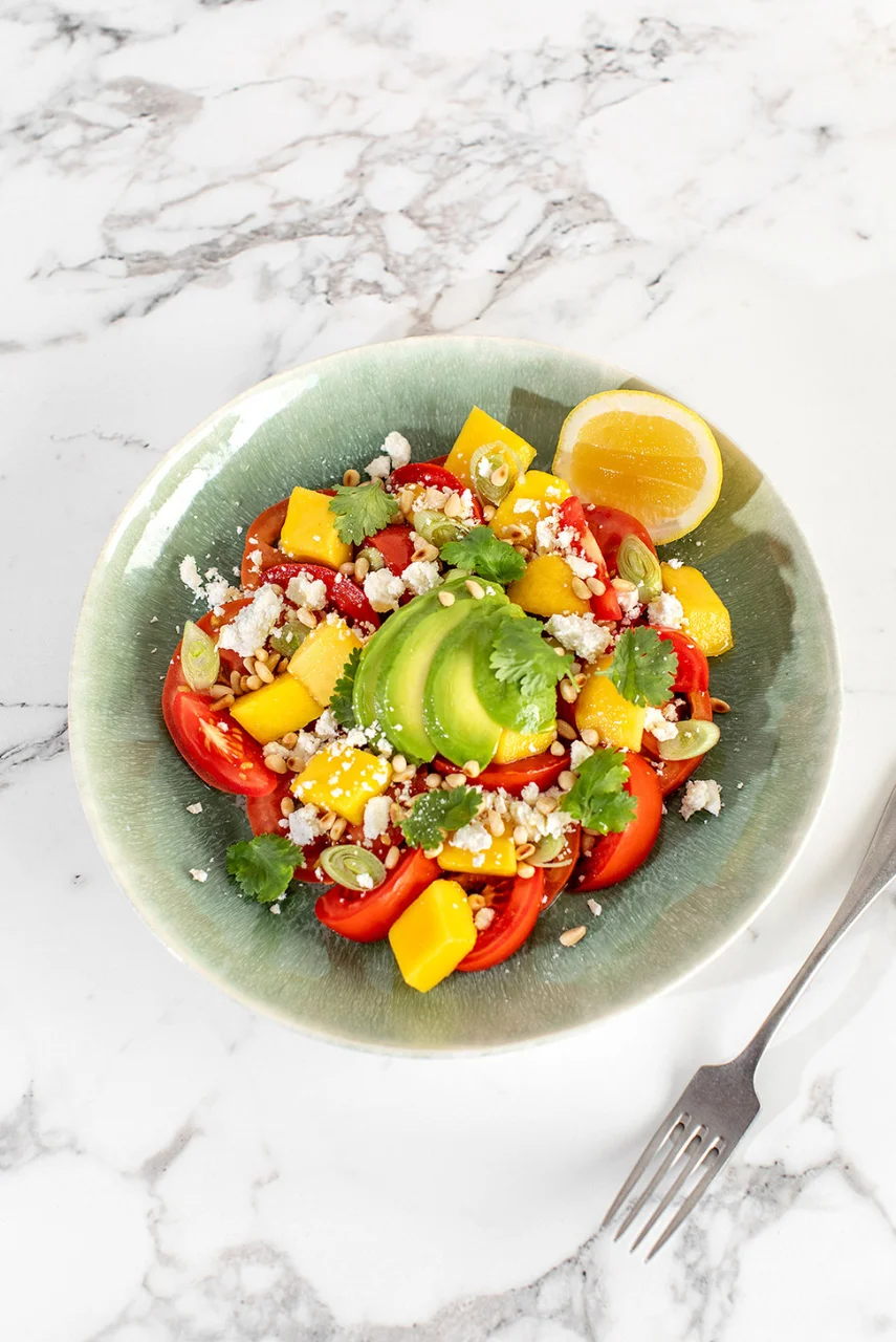 Ensalada de tomate y aguacate